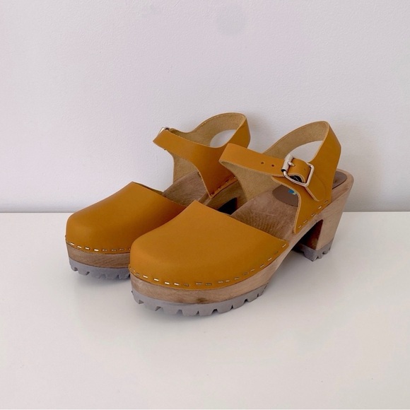 New MIA Abba Swedish Wooden Clogs from Free People, Mustard 38 - Picture 2 of 7